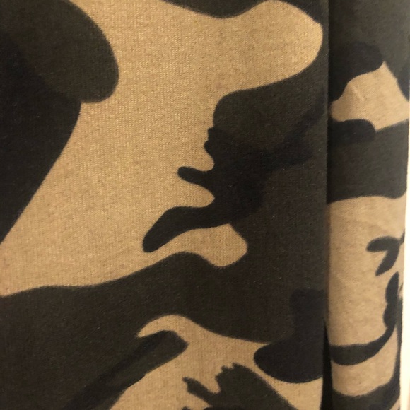 Green Camo Long Cardigan / Kimono - Picture 2 of 4